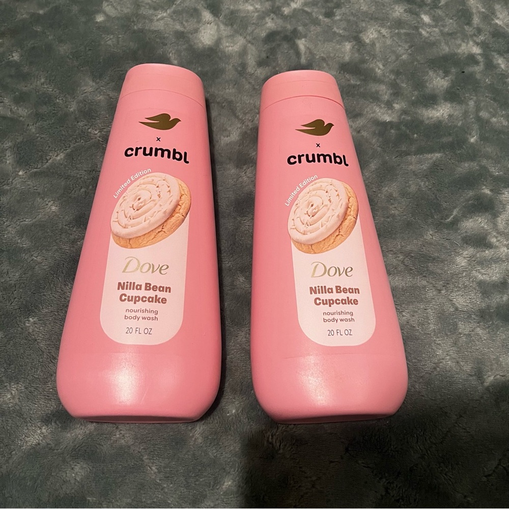 Dove x Crumbl Nilla Bean Cupcake Body Wash‎ 20oz Limited Edition – Set of 2